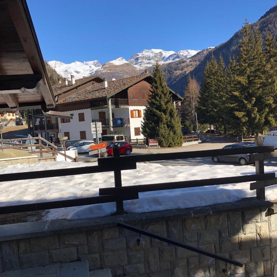 Ampio Monolocale In Centro Champoluc Apartment Exterior photo